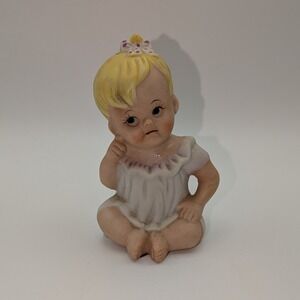 Vintage Davar Originals Taiwan Porcelain Baby Girl Figurine Kitsch 4" Piano